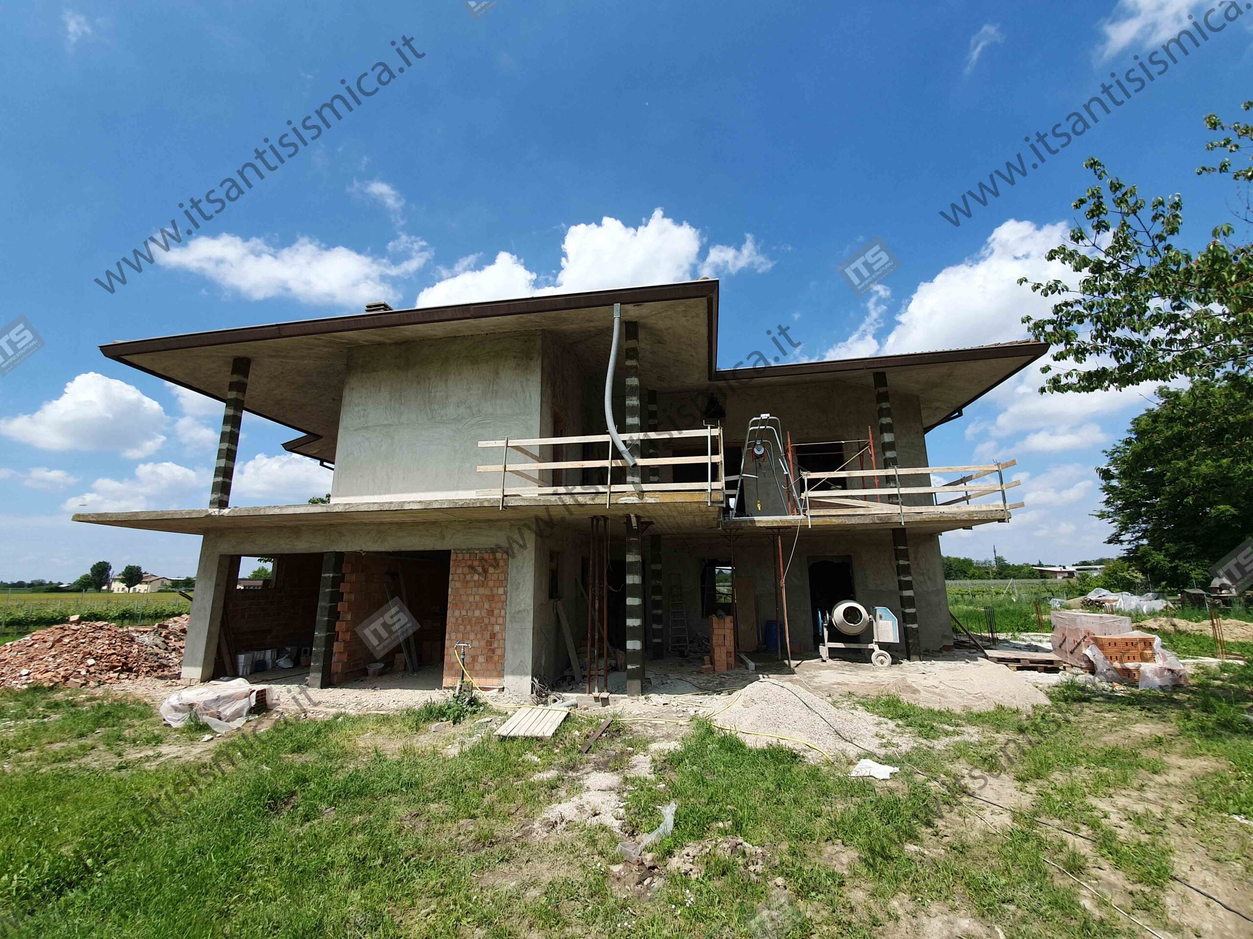 Pilastri a Carpi — Carpi (MO) — fotografia di cantiere 2